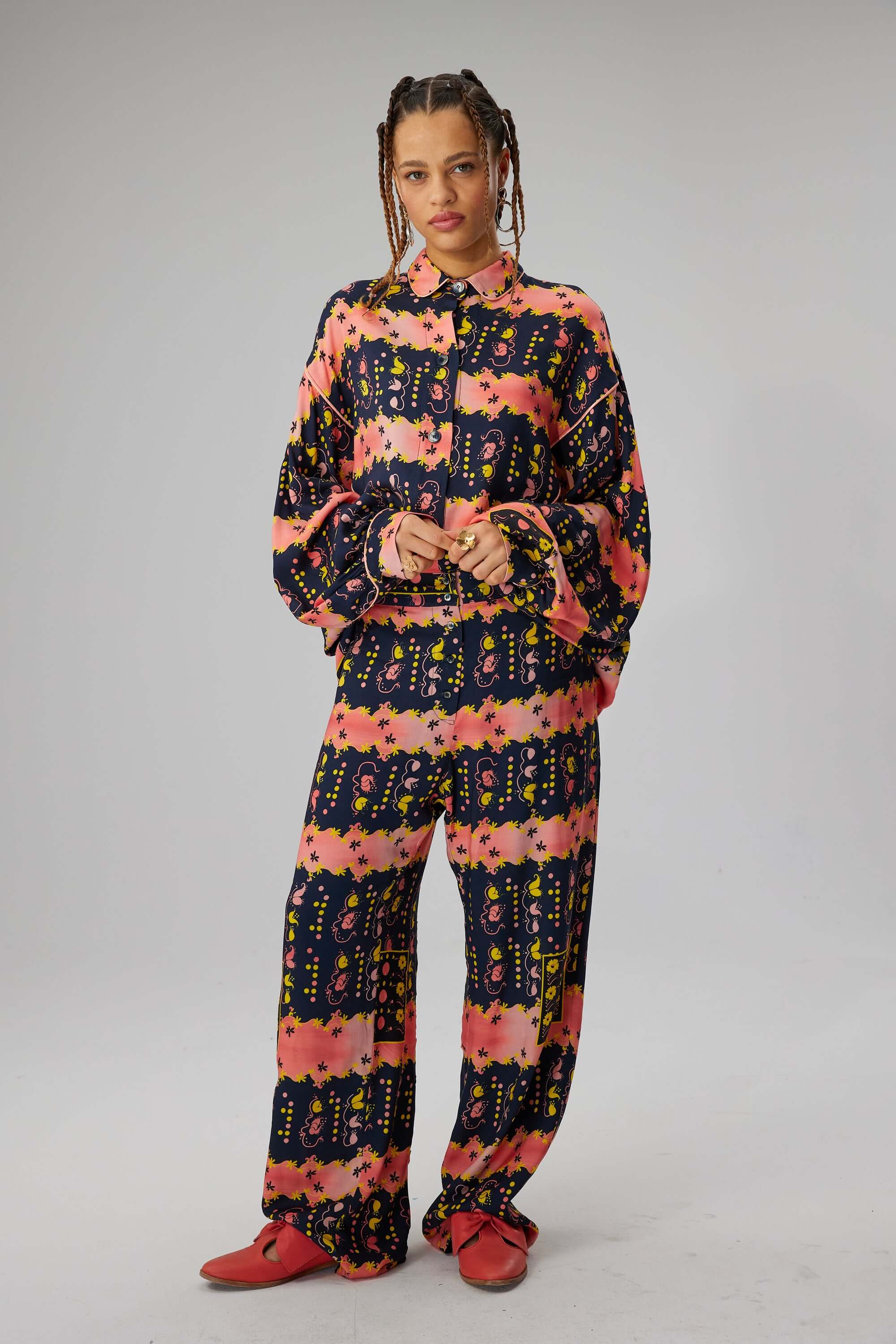Spartacus pants in Esoteric print