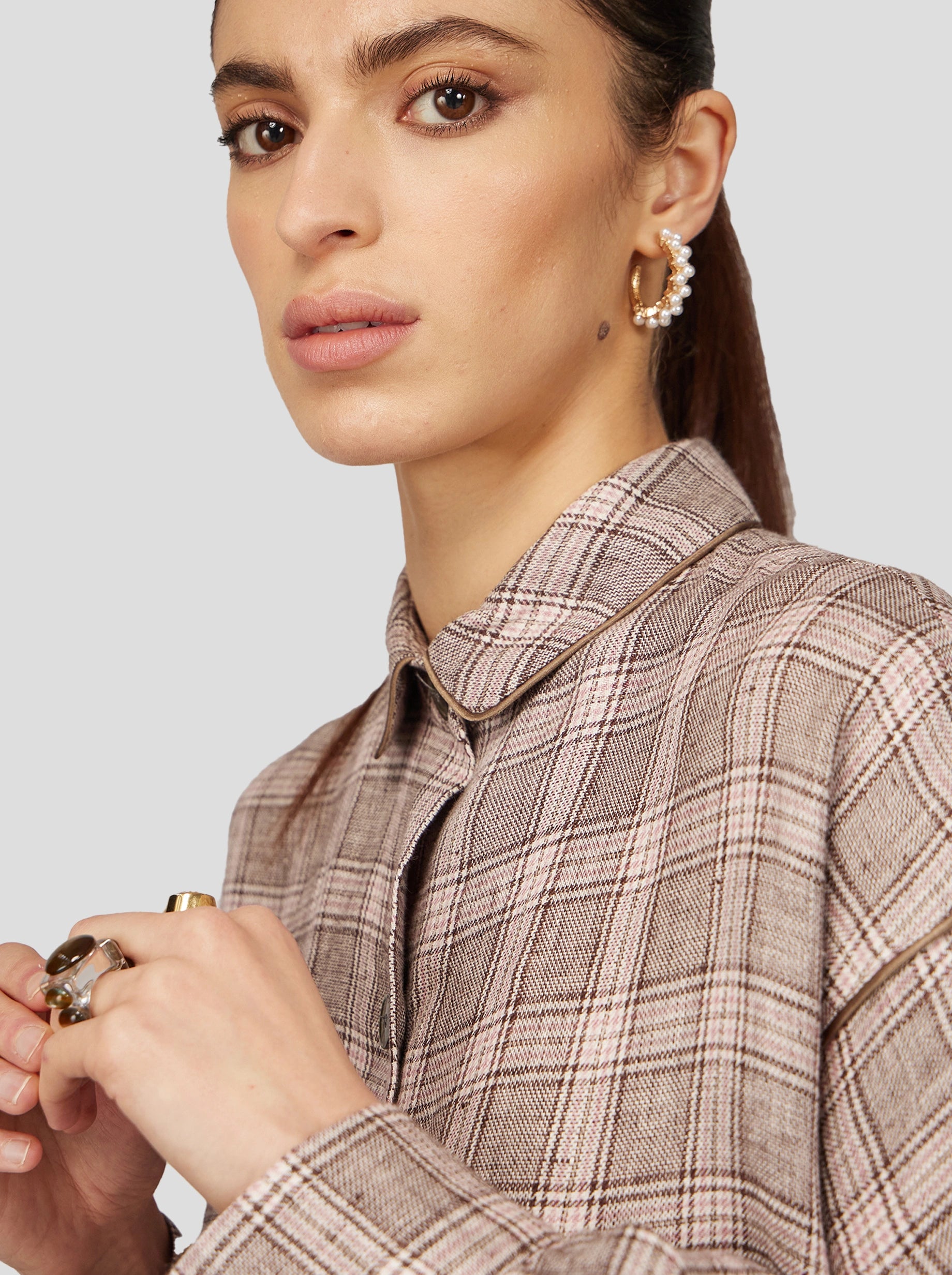 Tasman Shirt in Soft Jute Fabric