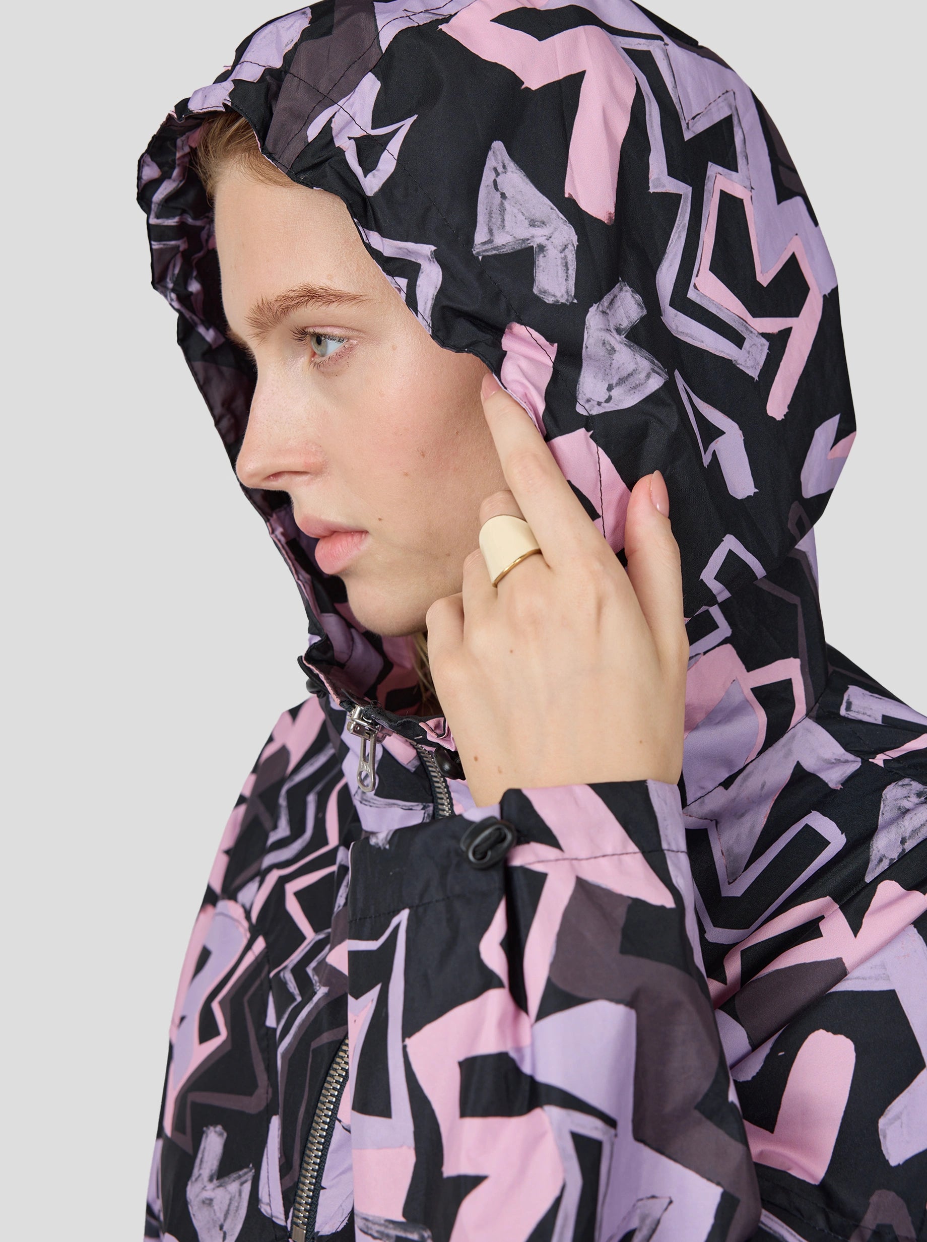 Tony Windbreaker in Tag Mist Waterproof All-Terrain Jacket
