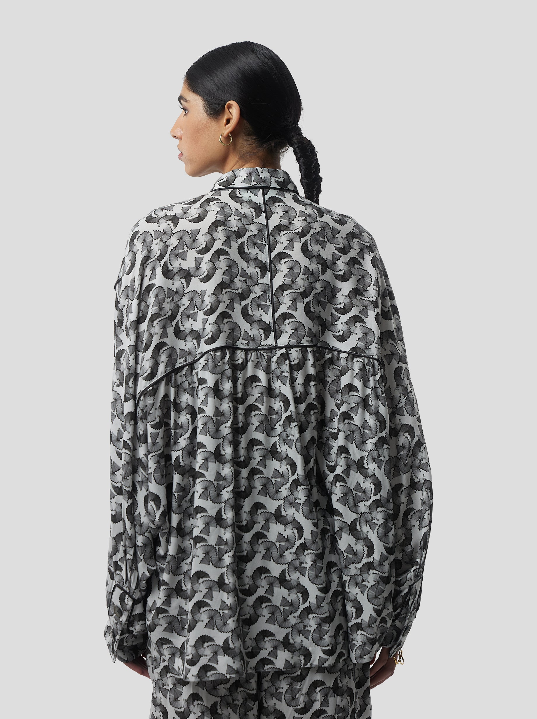 Tasman Shirt in Lead shavings print