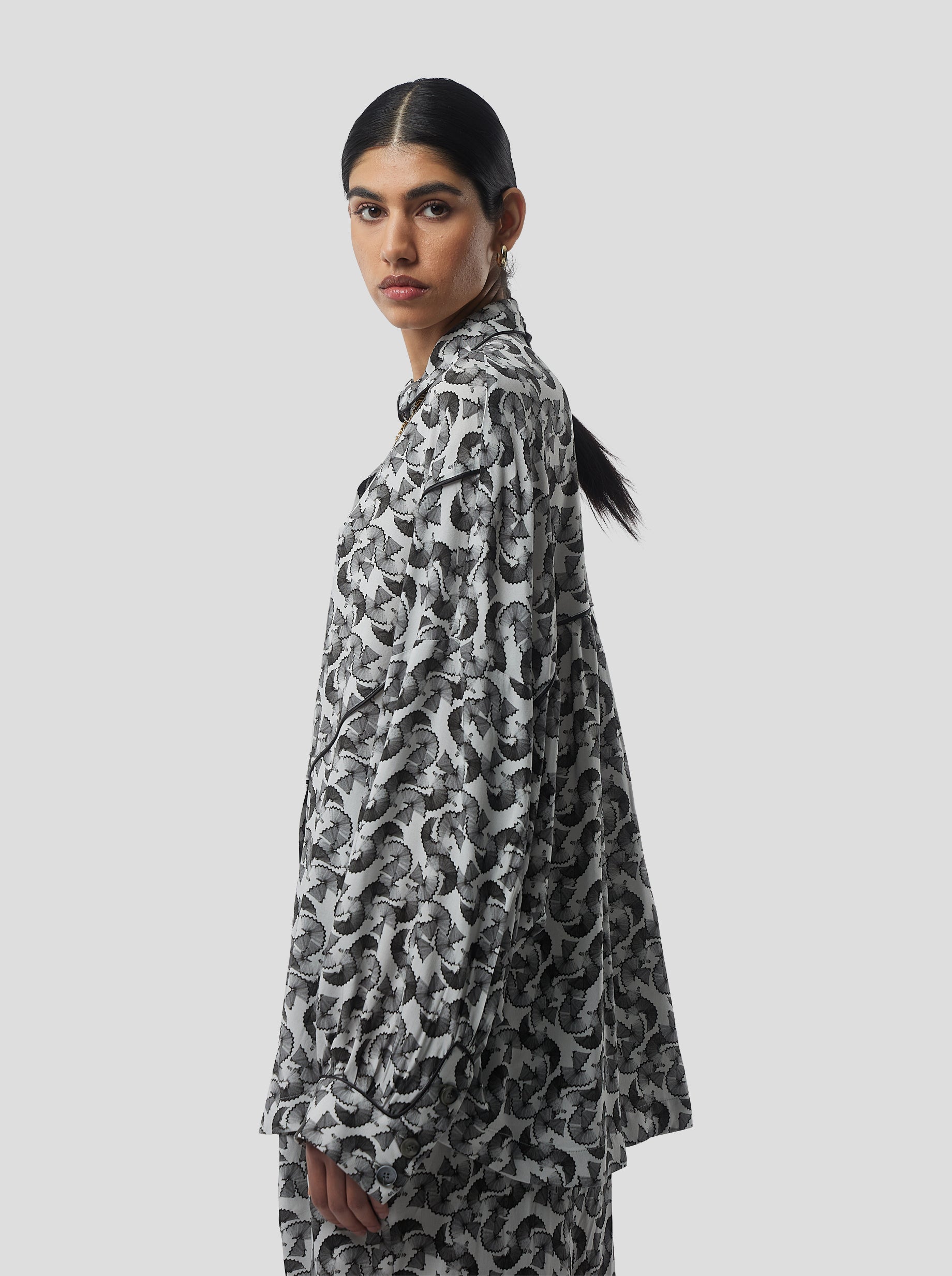 Tasman Shirt in Lead shavings print