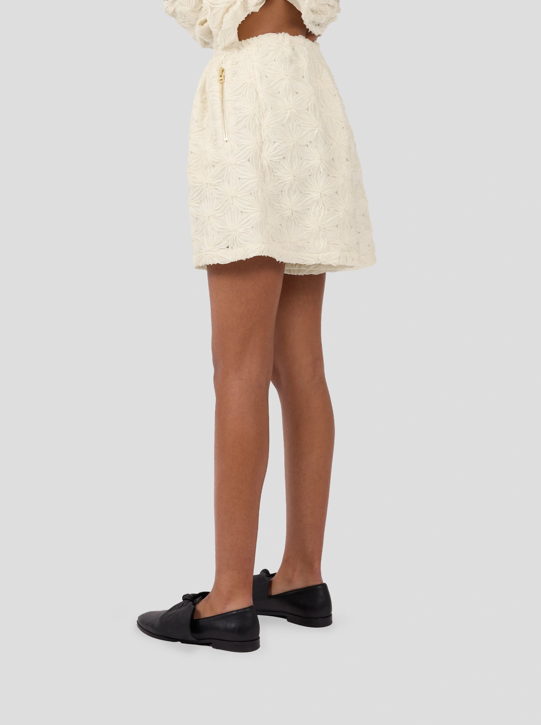 Doll Shorts In Fragmented Enameled Lace