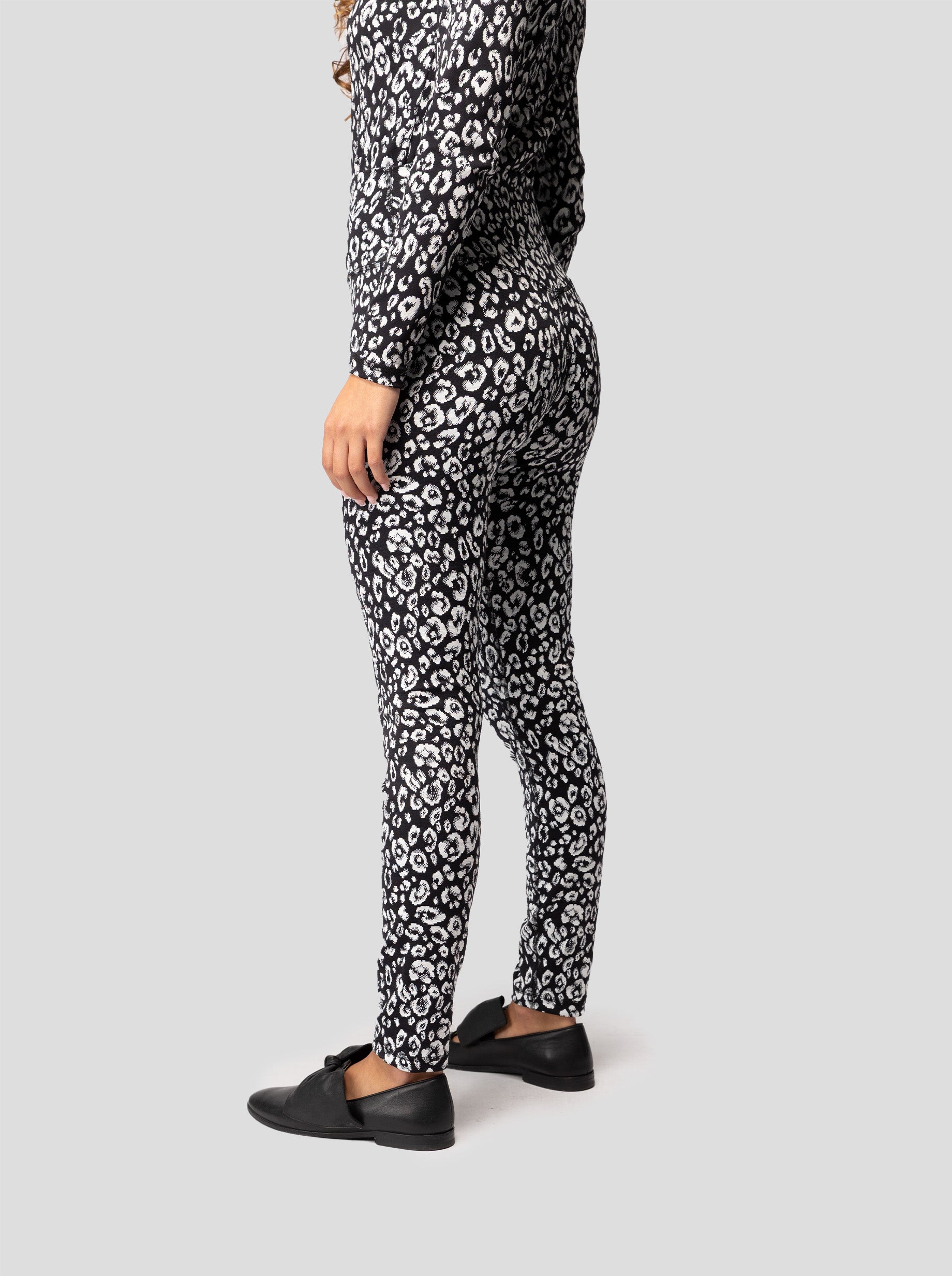 Legging Glue in black & white Leopard jersey