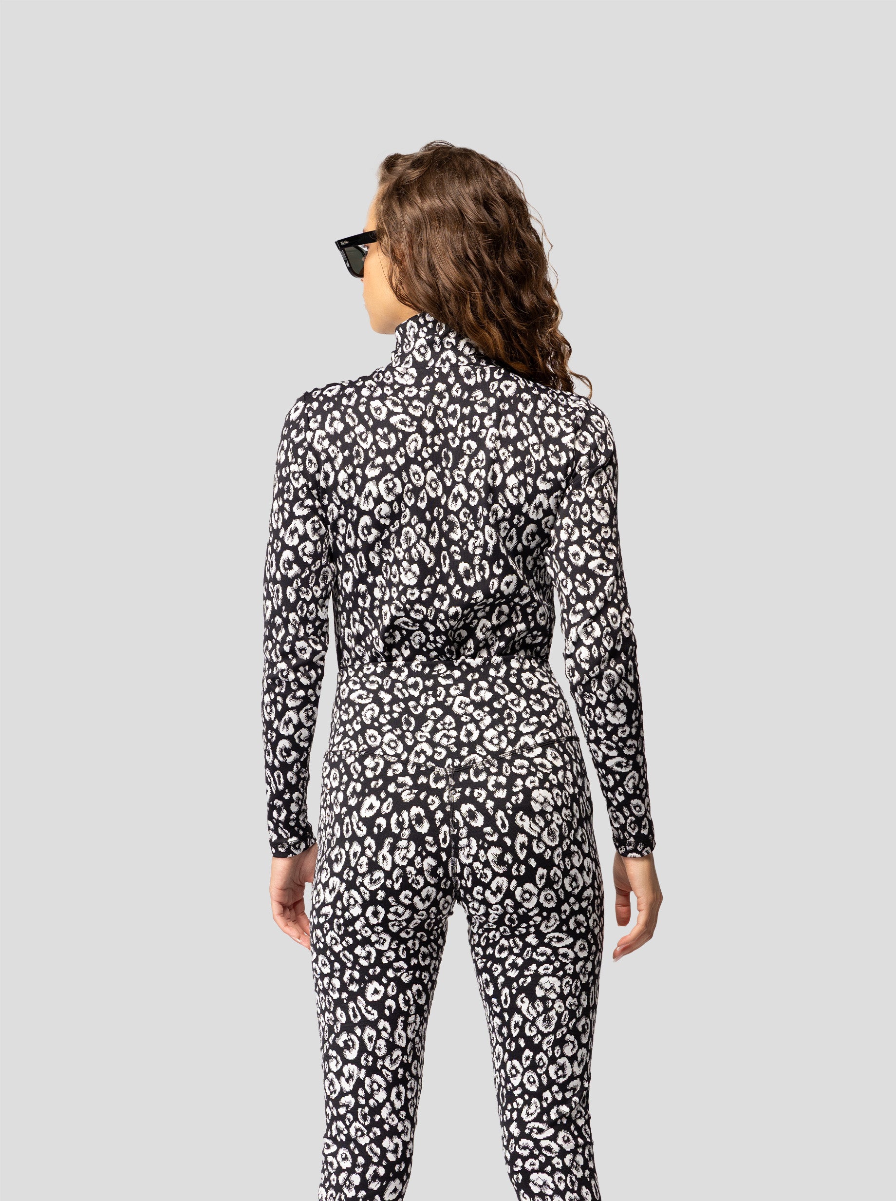 Socco undershirt in black & white Leopard jersey