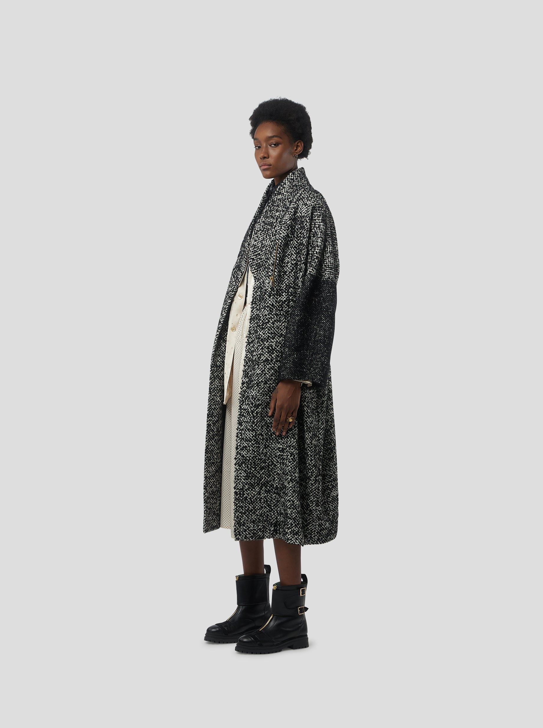 Eren coat in speckled grandfather-style wool