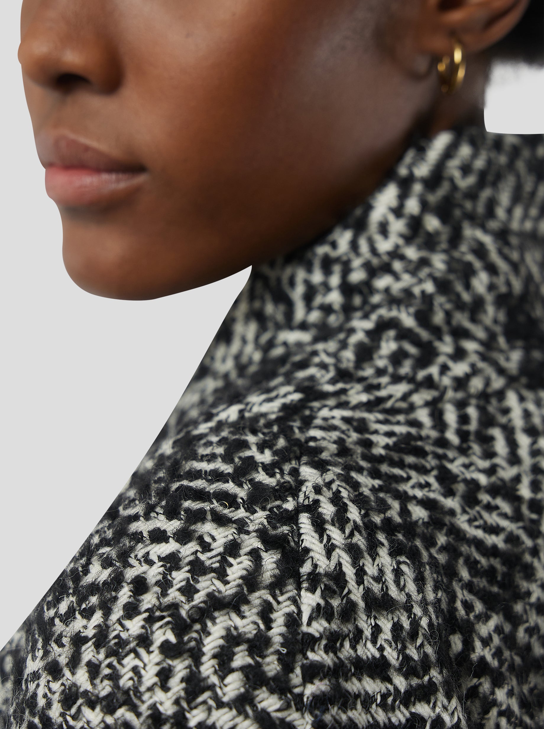 Eren coat in speckled grandfather-style wool