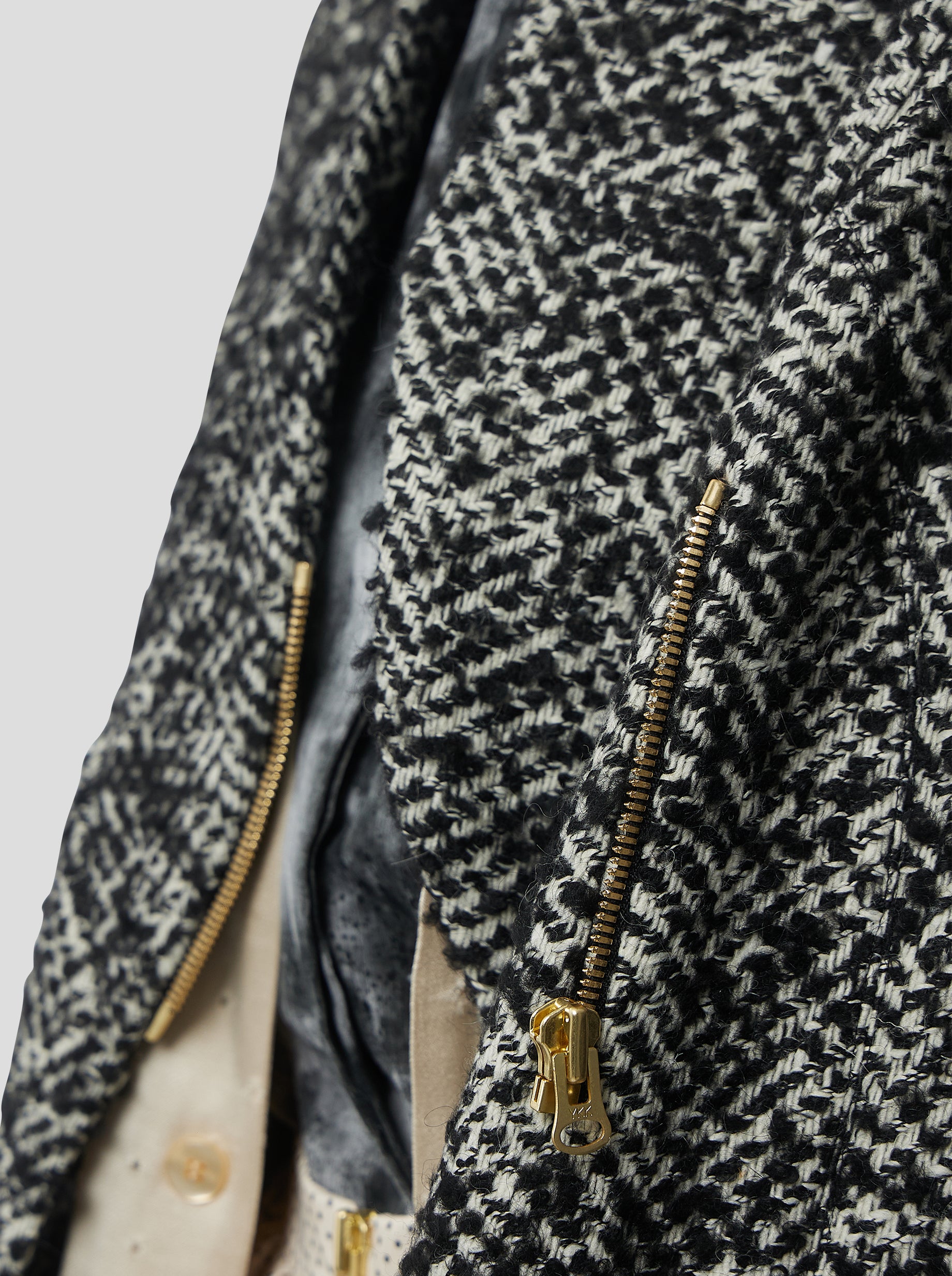 Eren coat in speckled grandfather-style wool