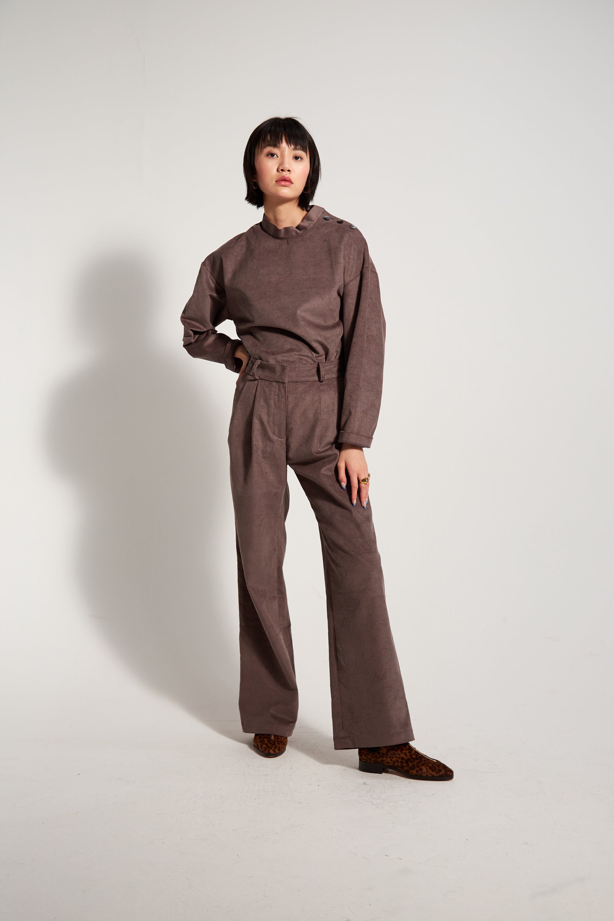 Moor pants in grey corduroy