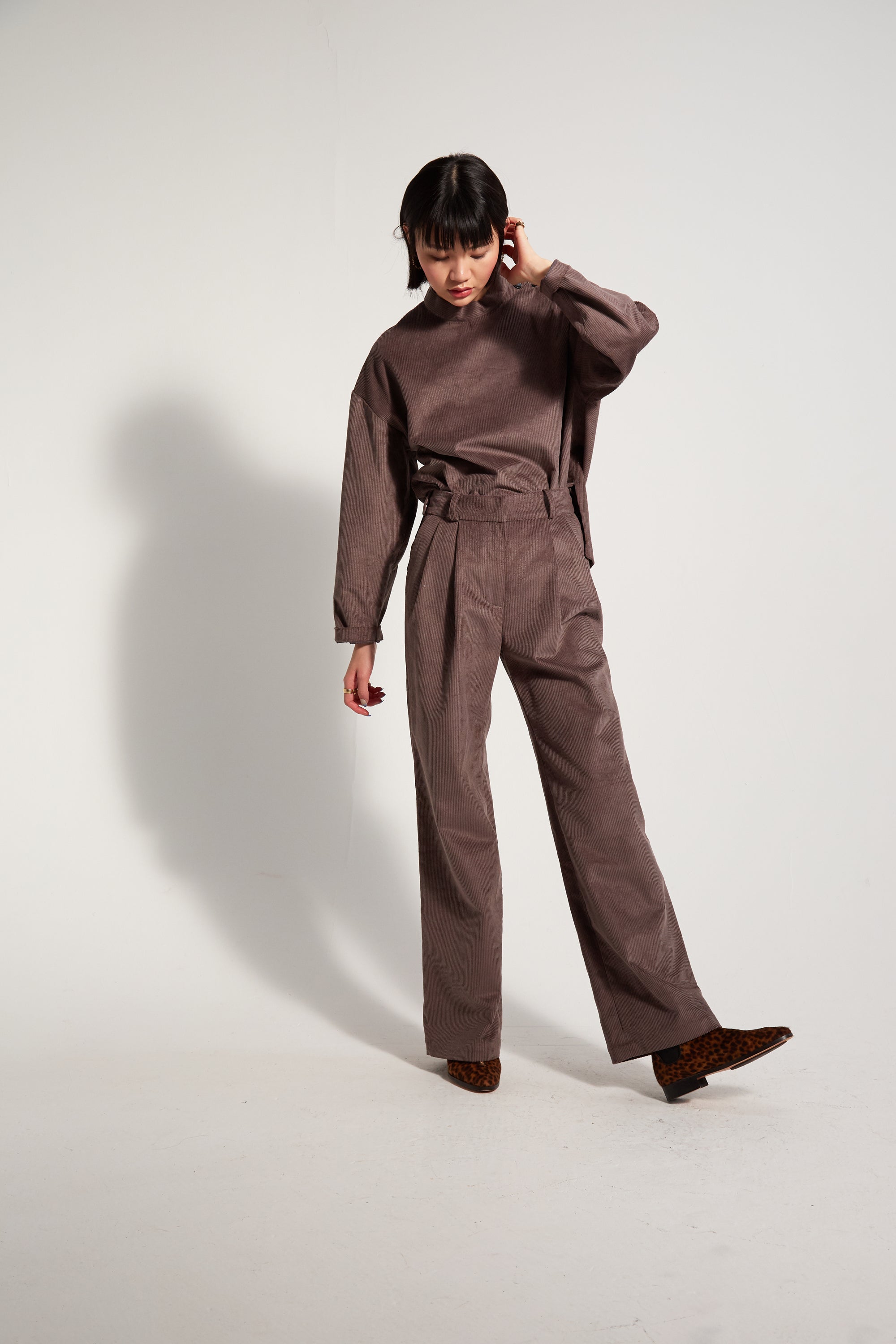 Moor pants in grey corduroy