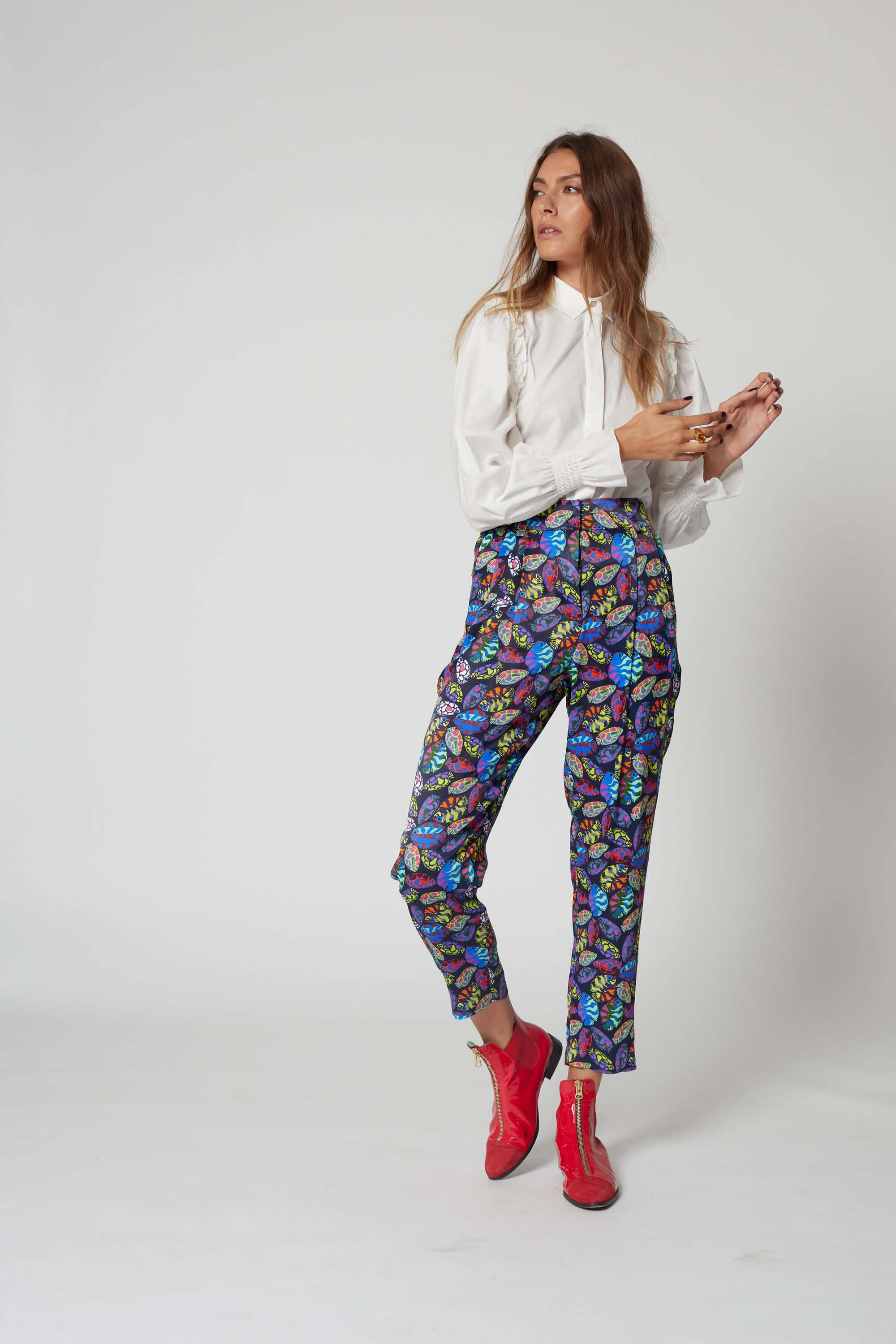 Gabriel pants in Gourami print