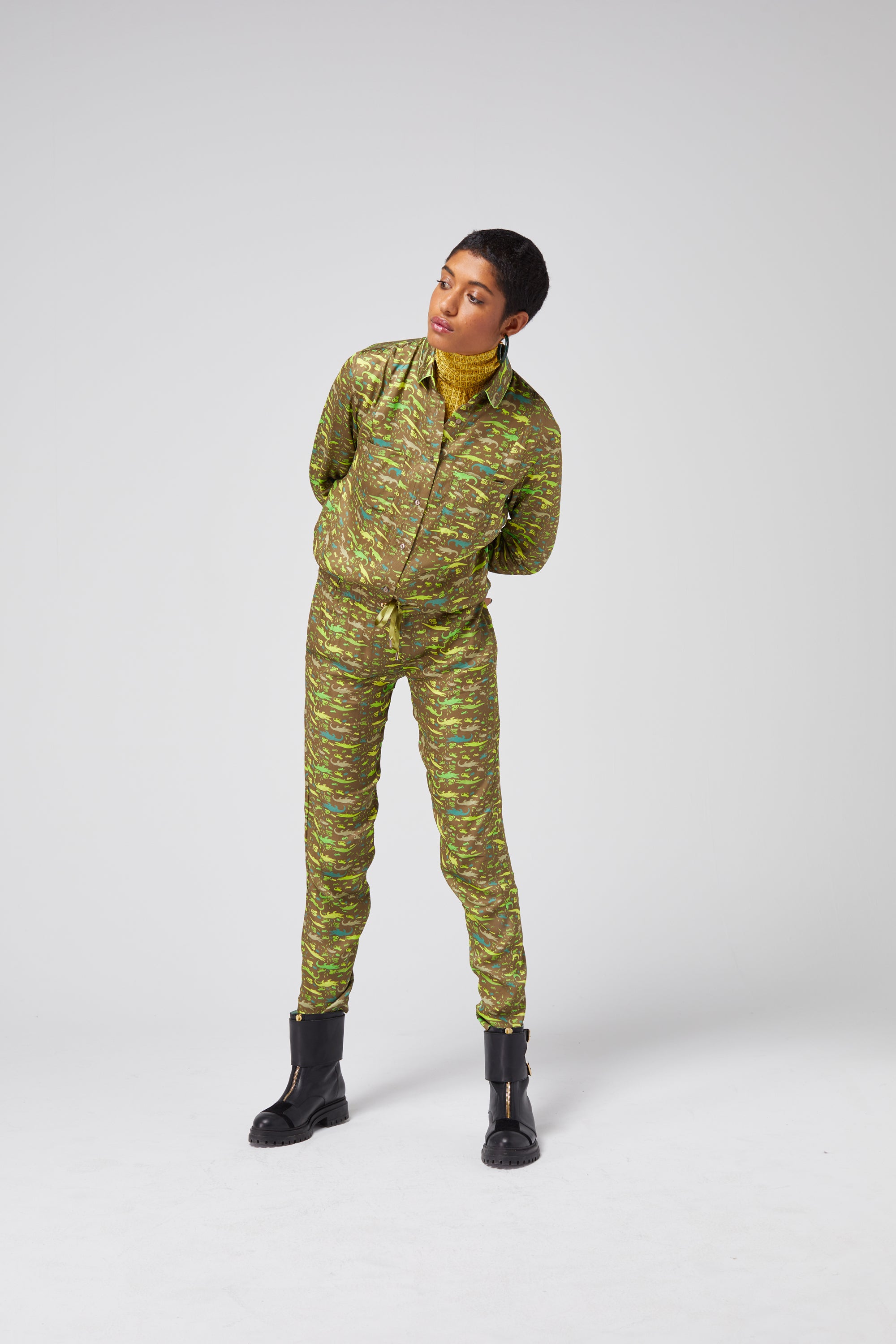 Melchior pants in Eat Your Greens print